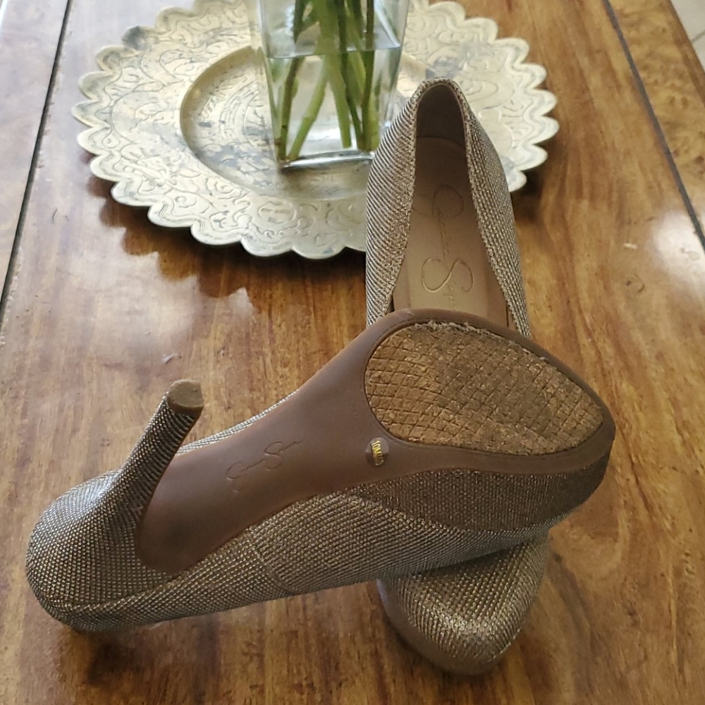 Jessica Simpson Pumps - Picture 4 of 5